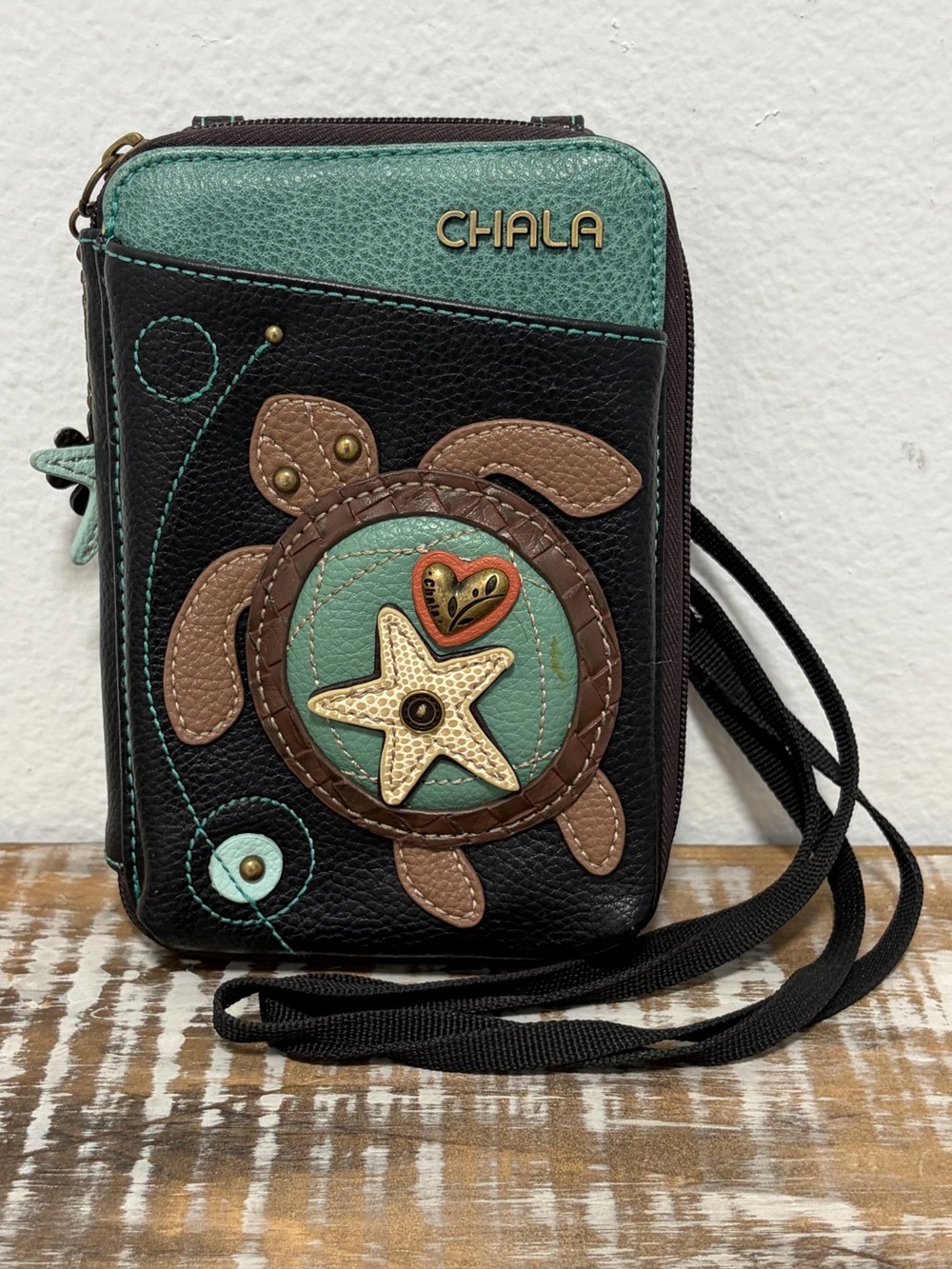 Chala Turtle Leather Wallet Crossbody - Excellent Condition